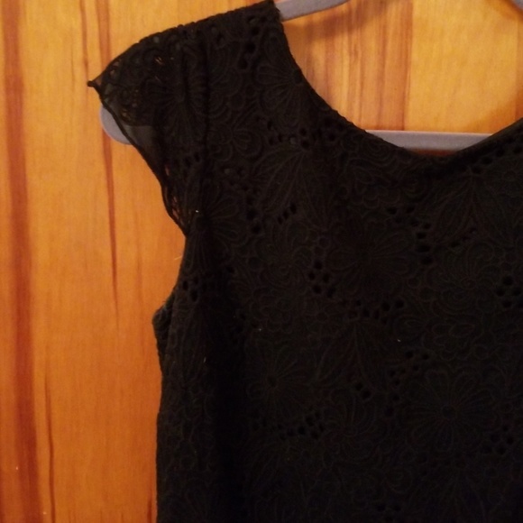 Lilly Pulitzer Lace dress! - Picture 3 of 8